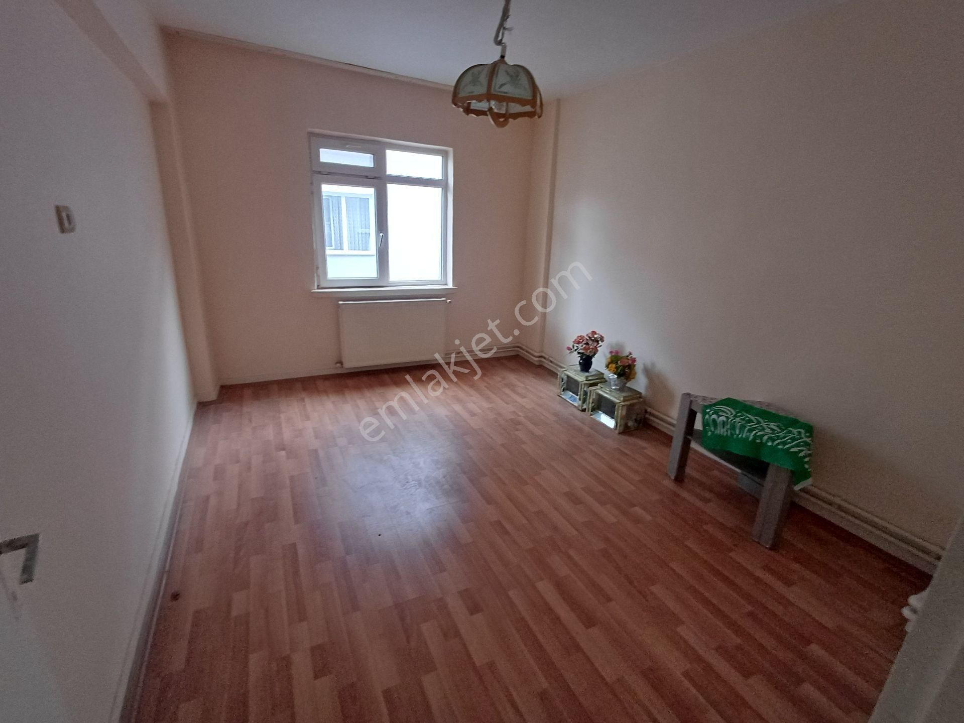 Sincan Tandoğan Mahallesinde Salon Bağımsız Satılık 3+1 Daire - Görsel 5