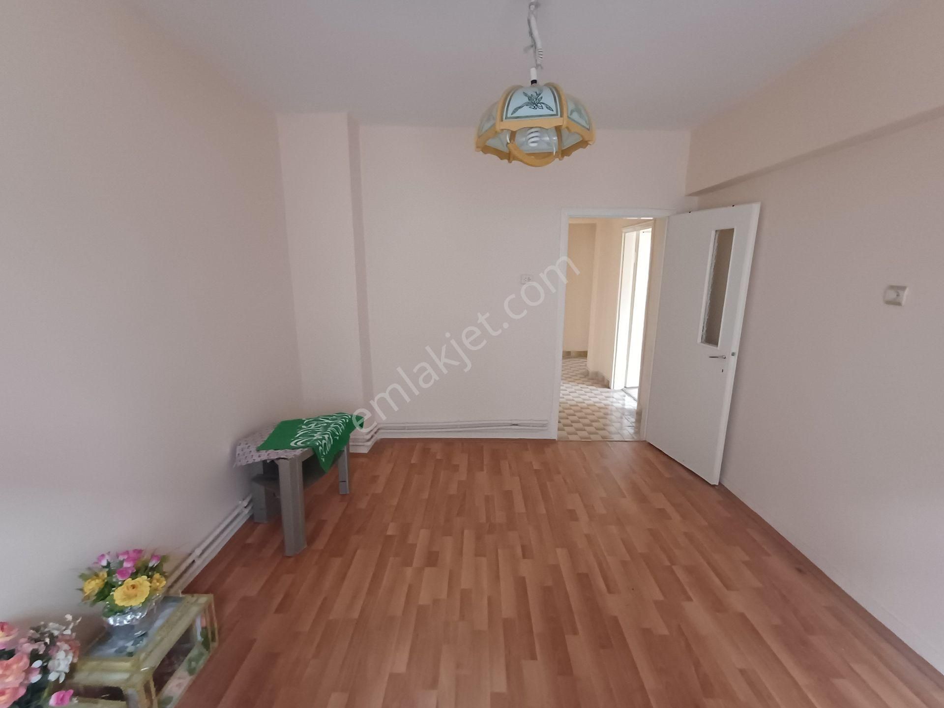 Sincan Tandoğan Mahallesinde Salon Bağımsız Satılık 3+1 Daire - Görsel 7