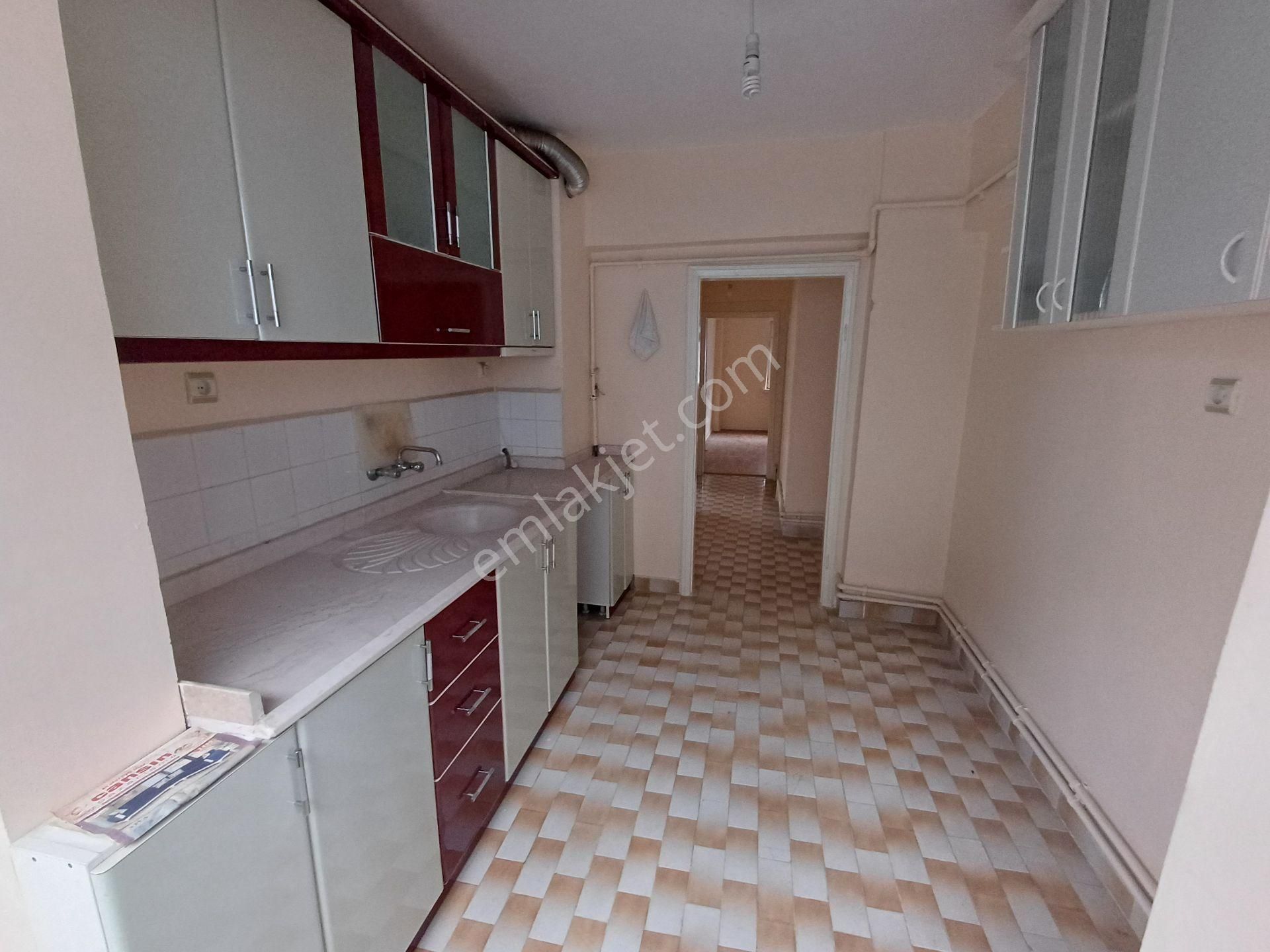 Sincan Tandoğan Mahallesinde Salon Bağımsız Satılık 3+1 Daire - Görsel 10