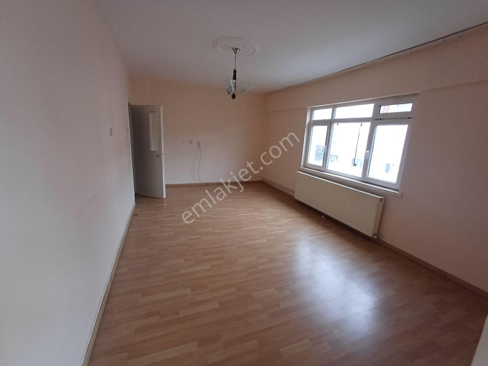 Sincan Tandoğan Mahallesinde Salon Bağımsız Satılık 3+1 Daire - Görsel 3