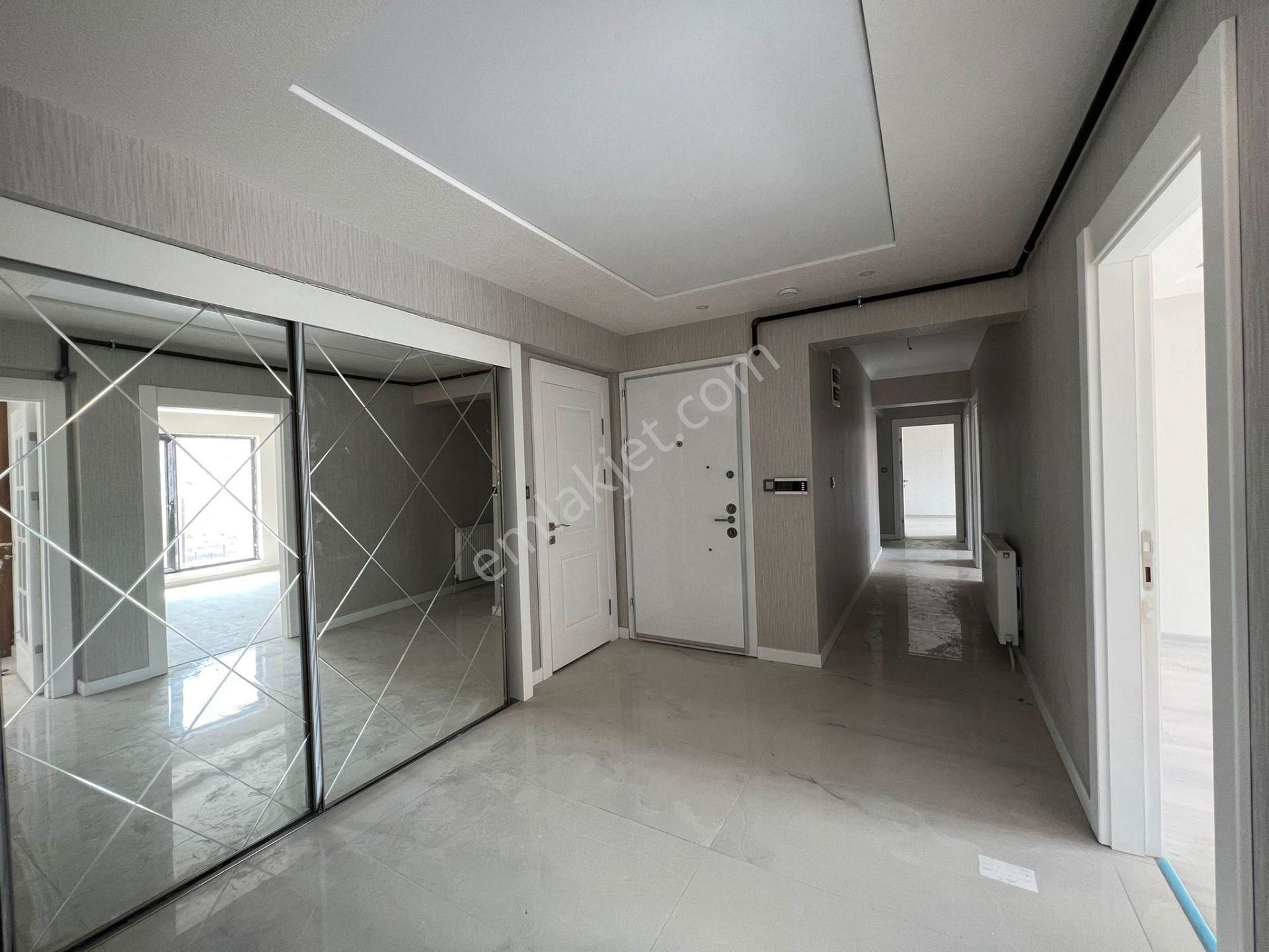 Kalecik Emlak'tan Hastane Yakını Full Donanımlı Lüx Sitede G.odalı 4+1 - Görsel 23