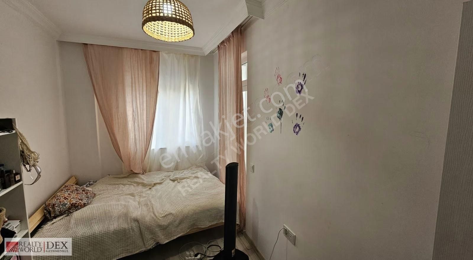 Kızıltoprakta Giriş Kat 2+1 Satılık Daire - Görsel 11