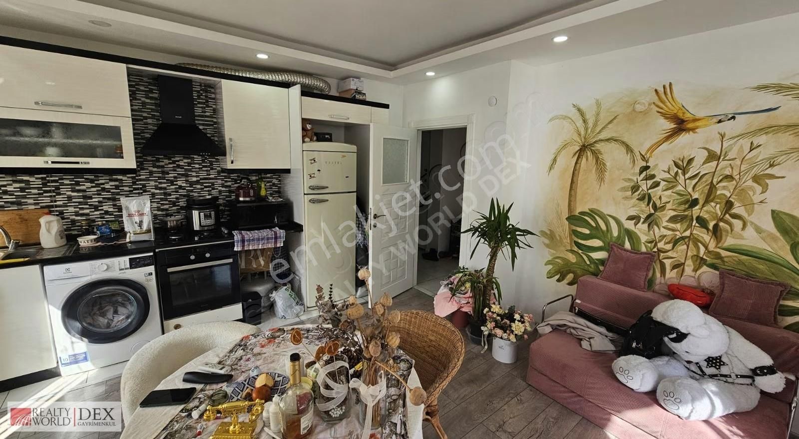 Kızıltoprakta Giriş Kat 2+1 Satılık Daire - Görsel 13