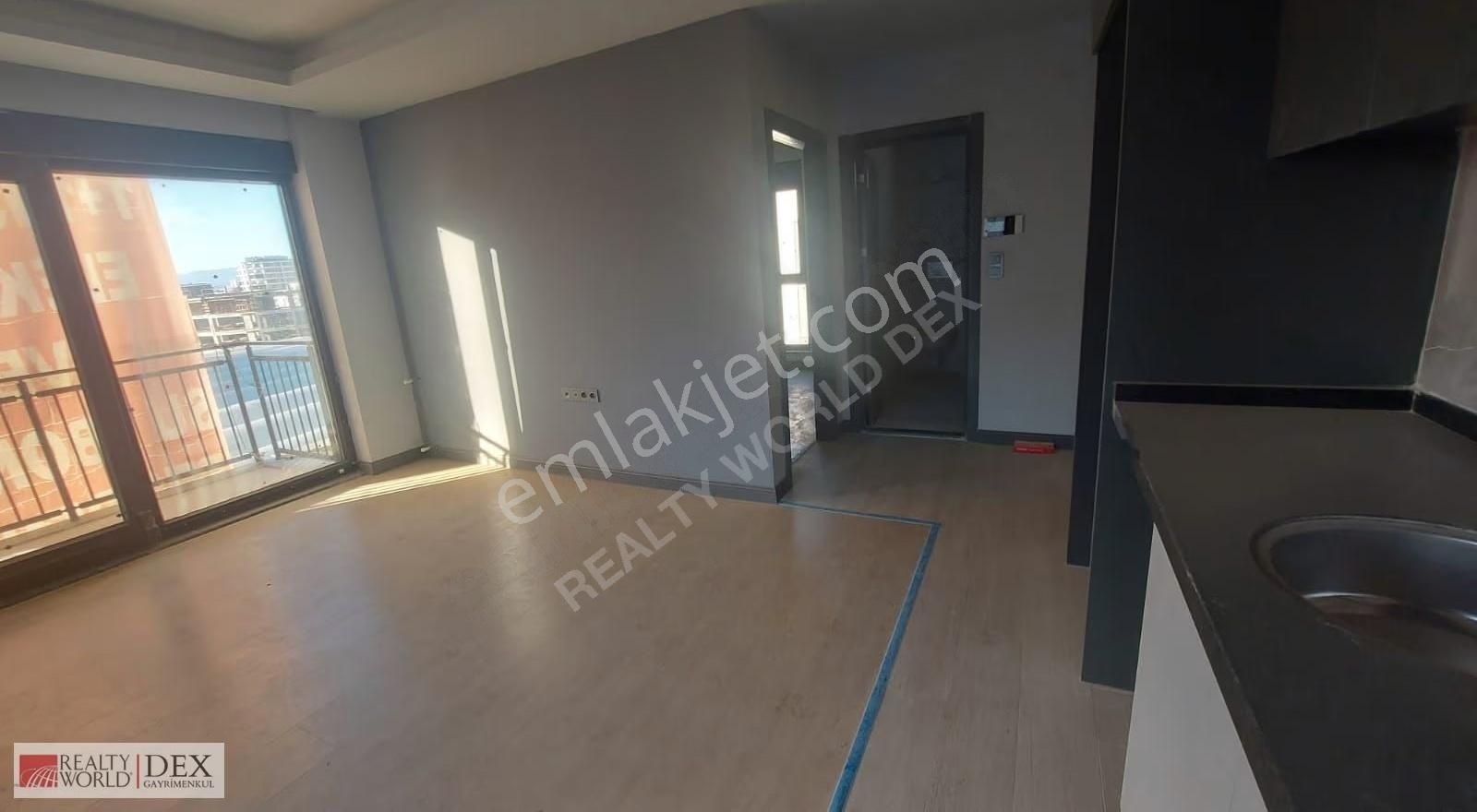 Altıntaşta Sıfır Satılık 1+1 Havuzlu Site,güvenlik,spor Salon - Görsel 19