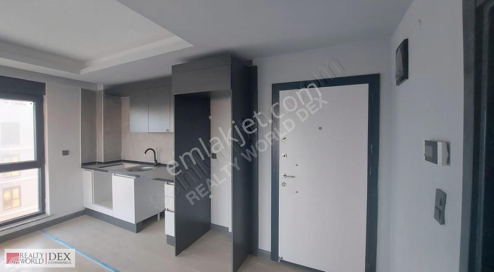 Altıntaşta Sıfır Satılık 1+1 Havuzlu Site,güvenlik,spor Salon - Görsel 33