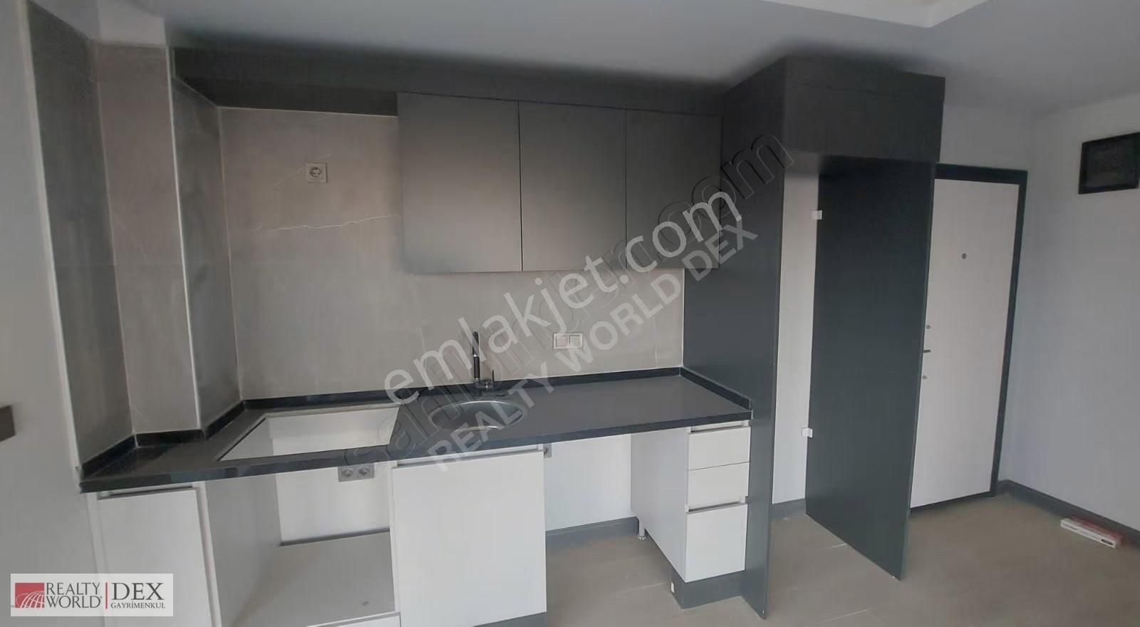 Altıntaşta Sıfır Satılık 1+1 Havuzlu Site,güvenlik,spor Salon - Görsel 18