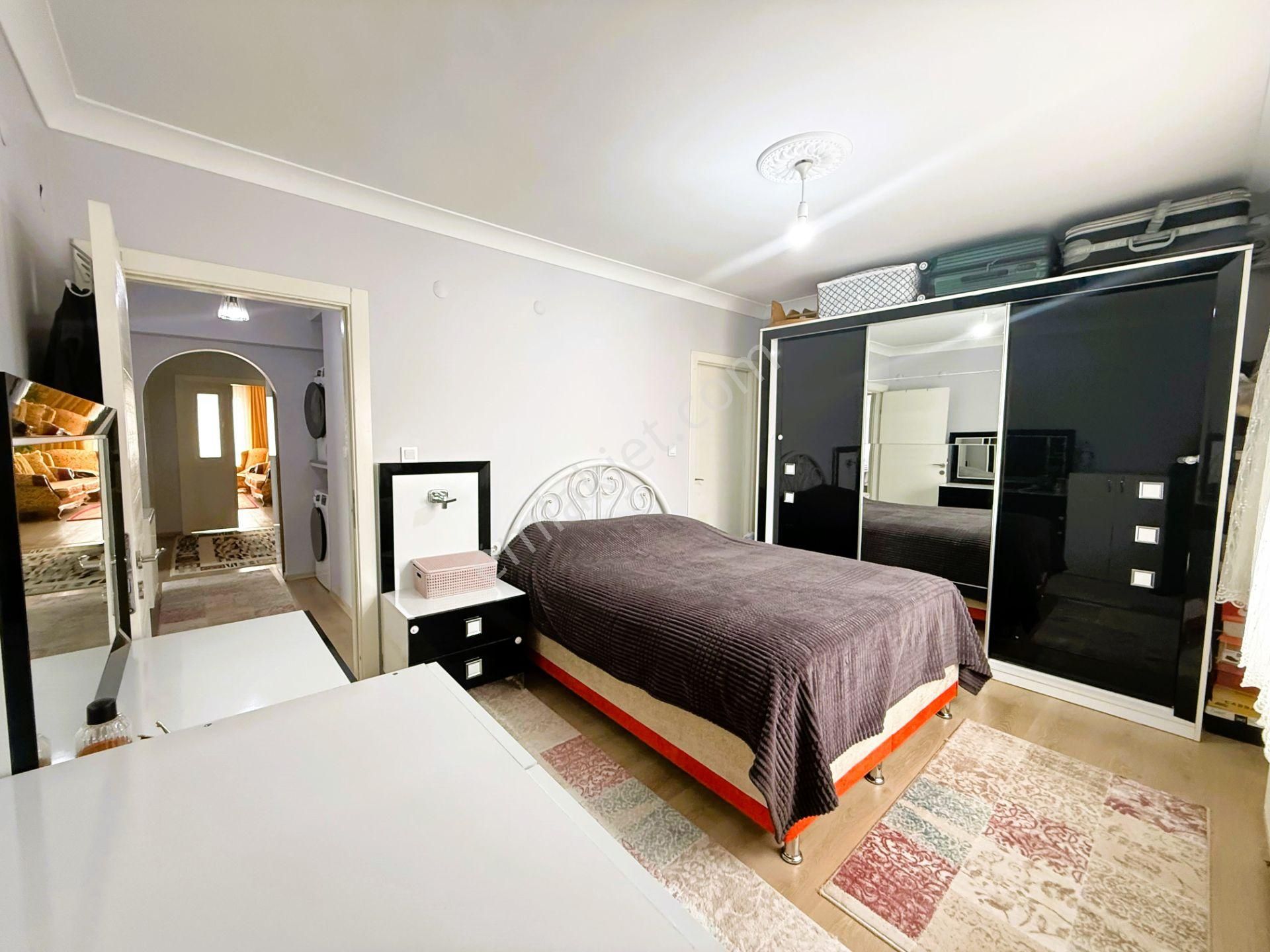 Gökçe Emlak'tan Haftanın Fırsatı Ara Kat Güney Cephe 3+1 Daire - Görsel 16