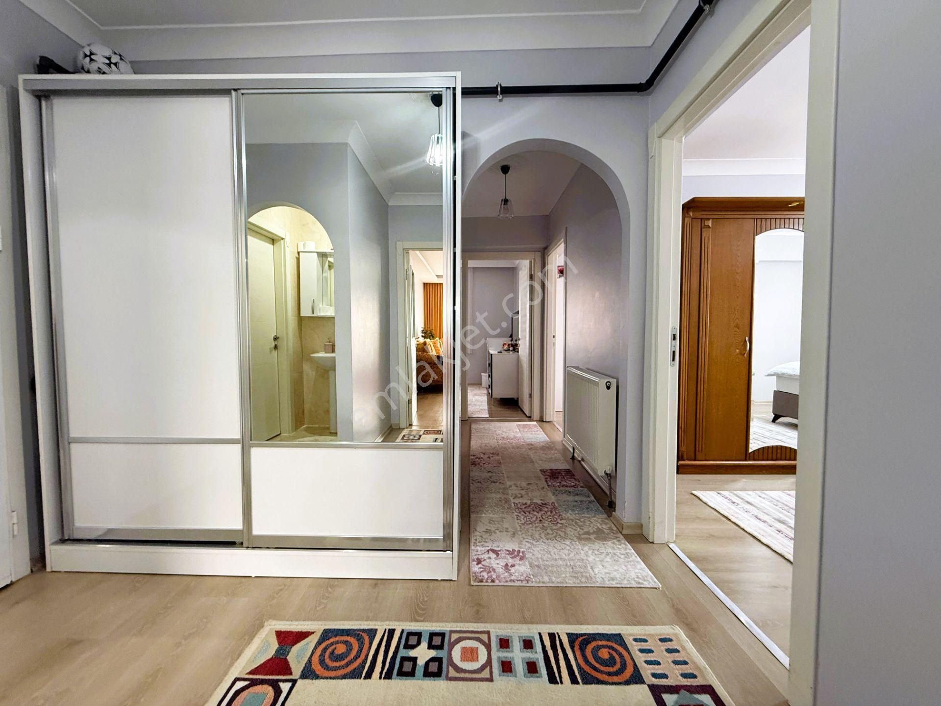 Gökçe Emlak'tan Haftanın Fırsatı Ara Kat Güney Cephe 3+1 Daire - Görsel 24