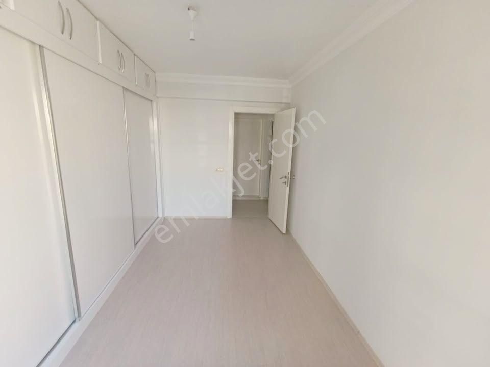 Ender Uysal Gayrimenkulden Değirmenönü Mahallesin De Satılık Arakat Balkonlu Daire.... - Görsel 8