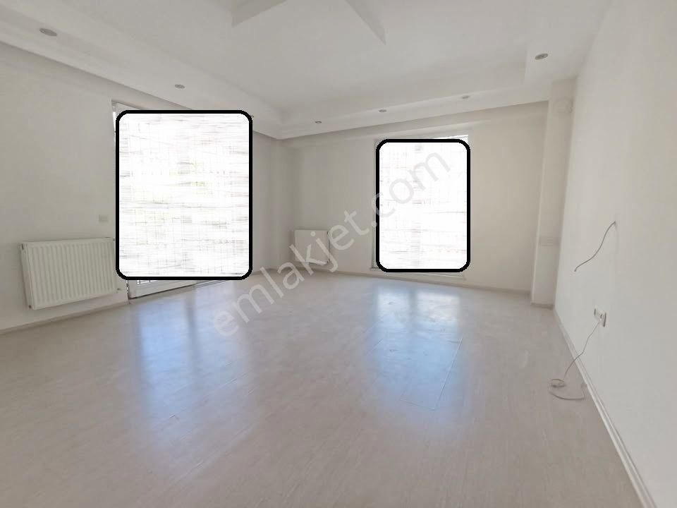 Ender Uysal Gayrimenkulden Değirmenönü Mahallesin De Satılık Arakat Balkonlu Daire.... - Görsel 4