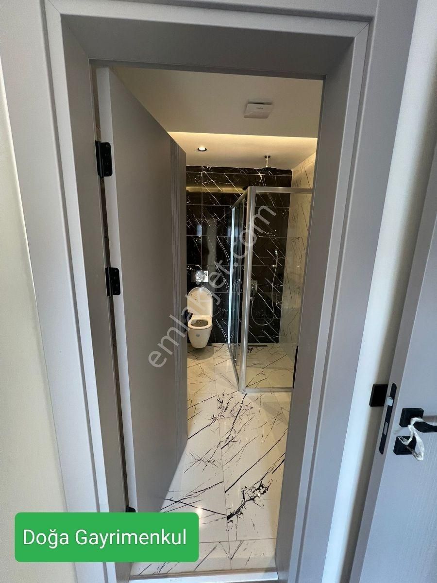 Kuşadası Merkezine Yakın Havuzlu Güvenlikli Sitede Daire - Görsel 5