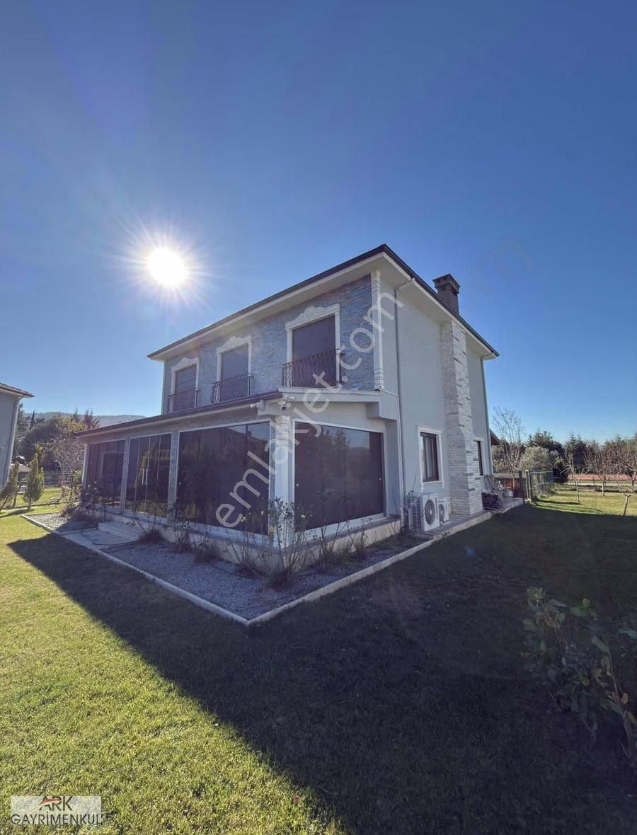 Lüks Sitede Havuzlu Lüks Eşyalı 1.000m2 Arsa'da Satılık Villa ! - Görsel 28