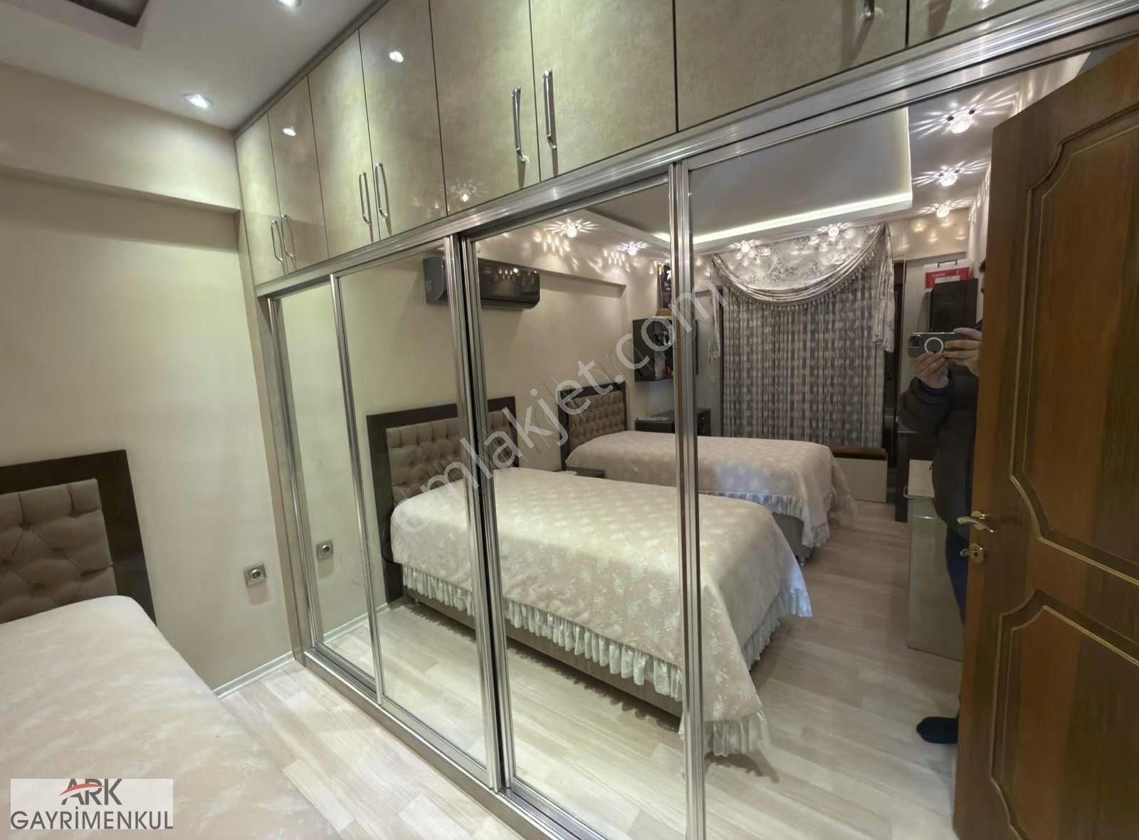 Lüks Sitede Havuzlu Lüks Eşyalı 1.000m2 Arsa'da Satılık Villa ! - Görsel 31
