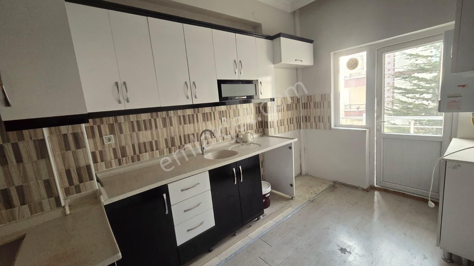 Süvari Mah Satılık 4+1 Kat Konumlu Yüksek Giriş Ön Cephe Daire - Görsel 12