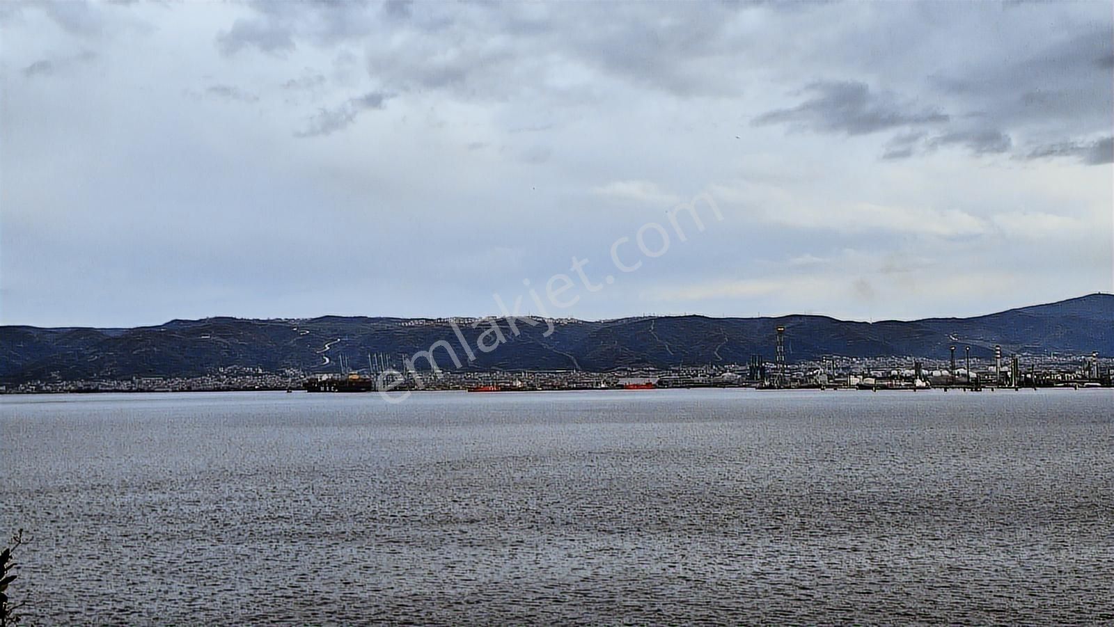Halıdere De Deniz Manzaralı Asansörlü 2+1 Eşyalı Satılık Daire - Görsel 30