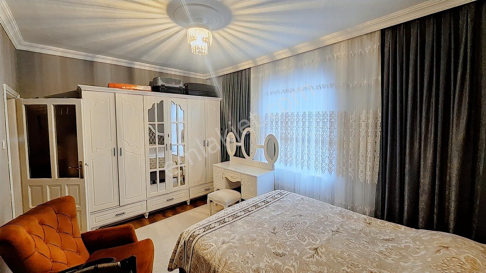Halıdere De Deniz Manzaralı Asansörlü 2+1 Eşyalı Satılık Daire - Görsel 10