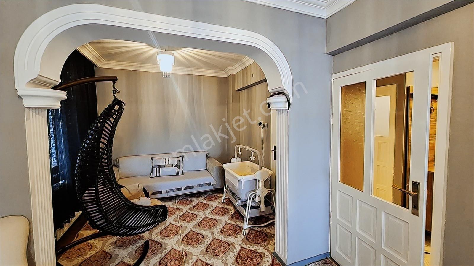 Halıdere De Deniz Manzaralı Asansörlü 2+1 Eşyalı Satılık Daire - Görsel 19