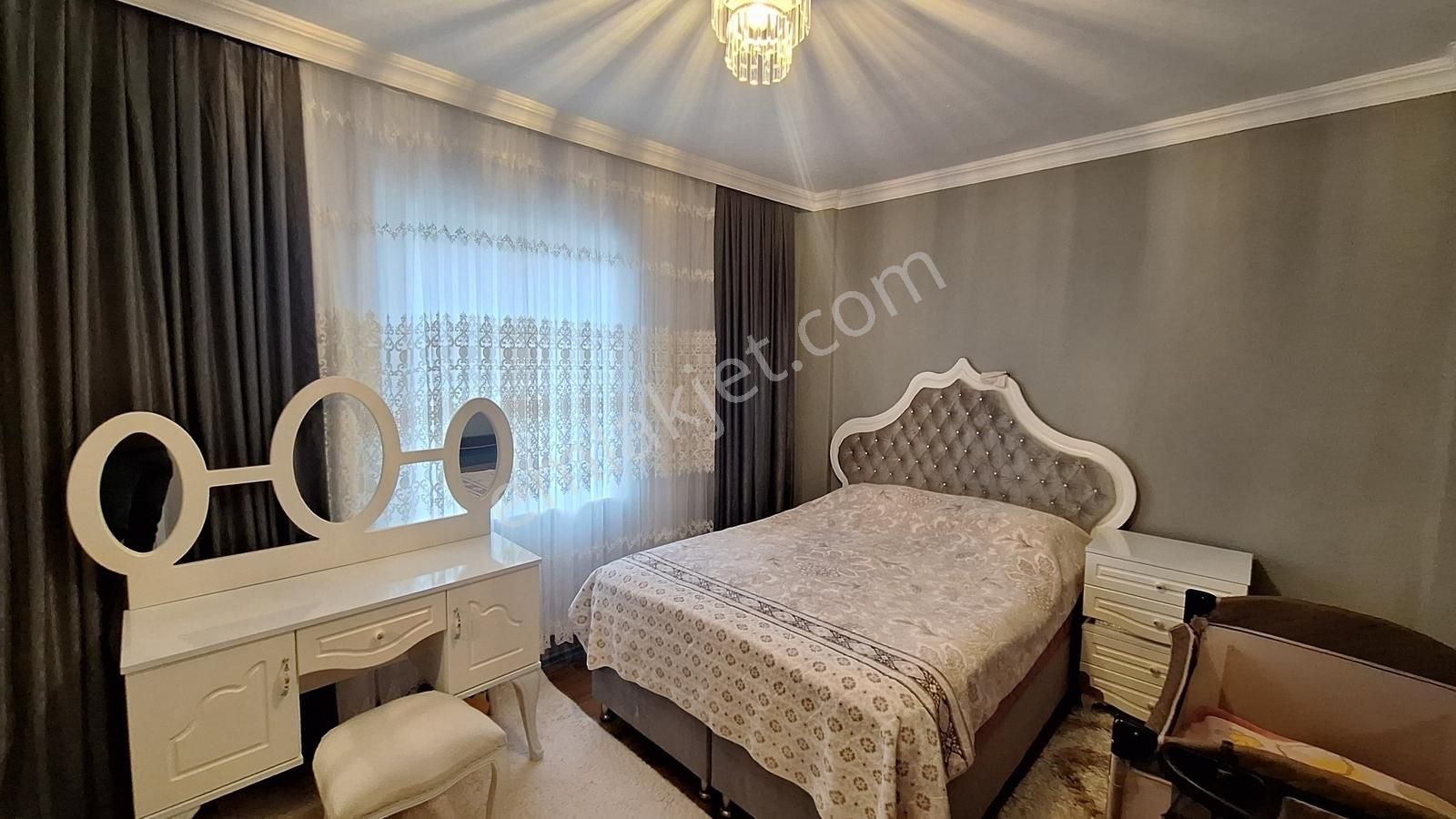 Halıdere De Deniz Manzaralı Asansörlü 2+1 Eşyalı Satılık Daire - Görsel 9