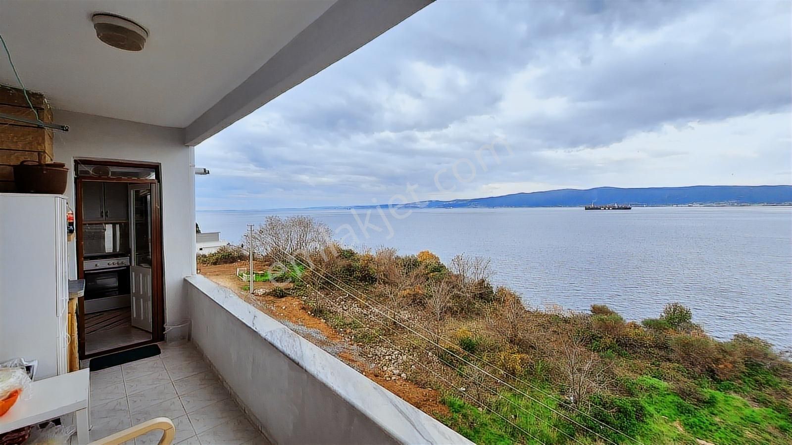 Halıdere De Deniz Manzaralı Asansörlü 2+1 Eşyalı Satılık Daire - Görsel 18