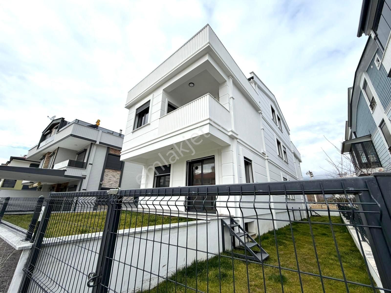 🏡 Referans'tan Akçay'da Kazdağı Manzarılı Geniş Teraslı Ön Cephe 2+1 Dubleks - Görsel 32