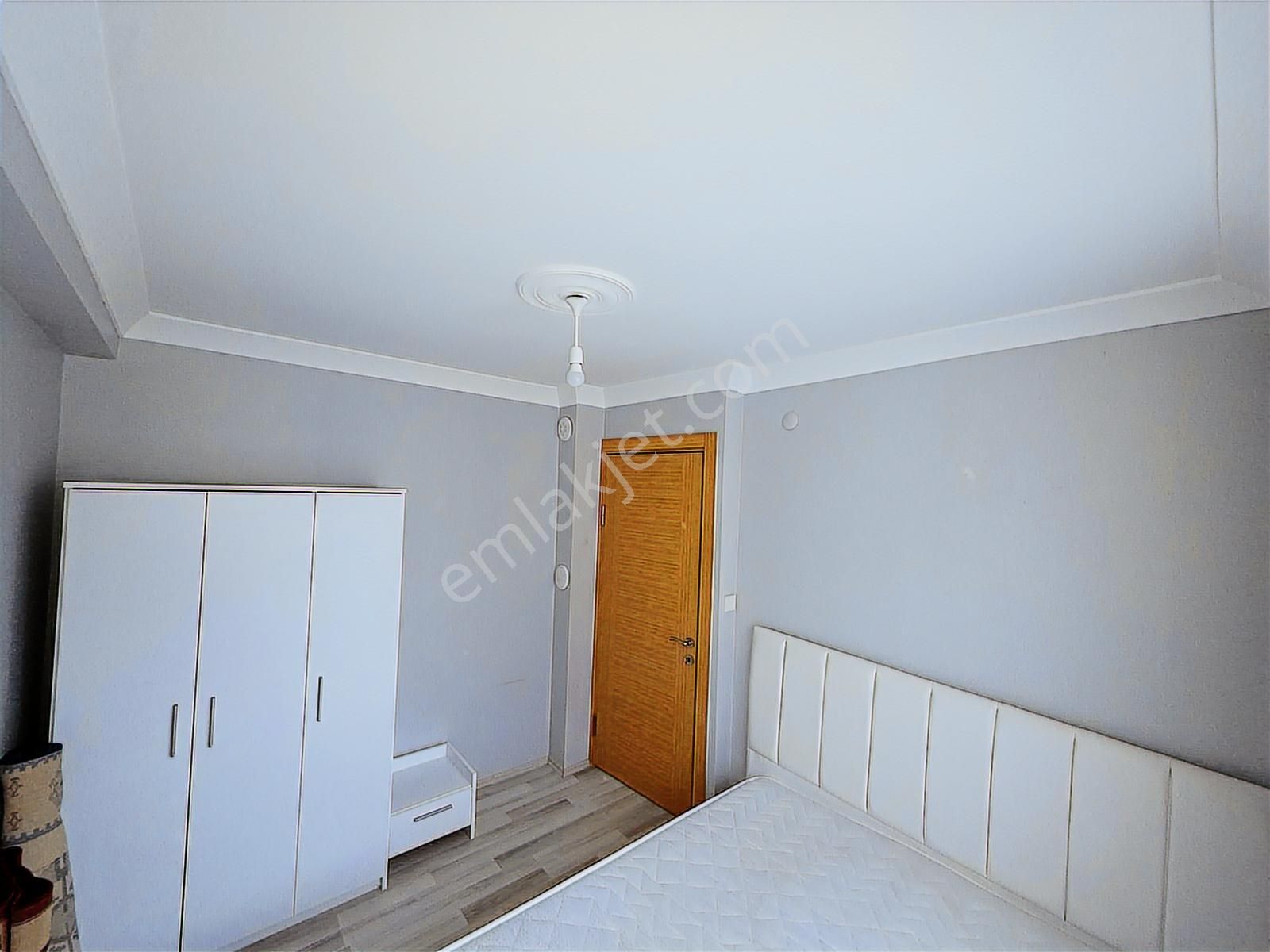 Onvestten Bahçelievlerde Güney Cephe Ferah 1+1 Satılık Daire - Görsel 24