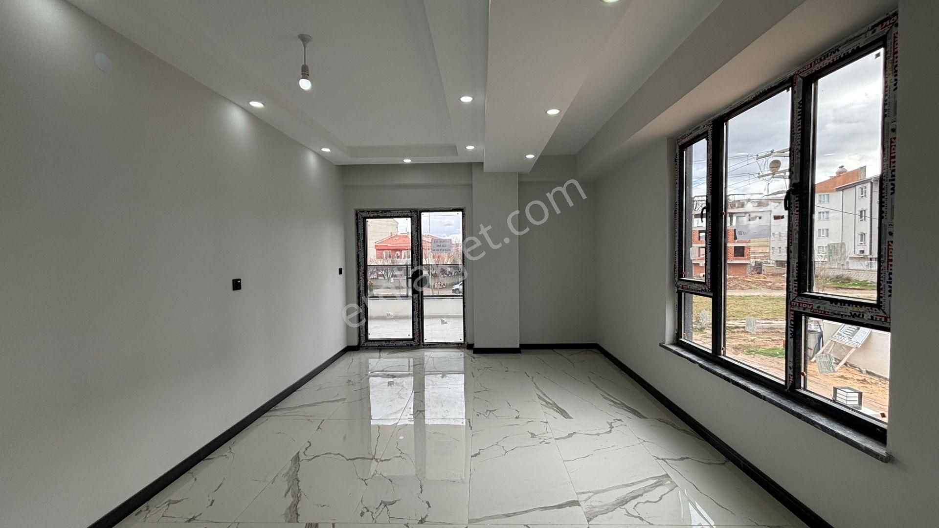 Recep Ümit Emlak'tan 71 Evler Mahallesinde Satılık Lüks 3+1 Fırsat Daire Nüt10