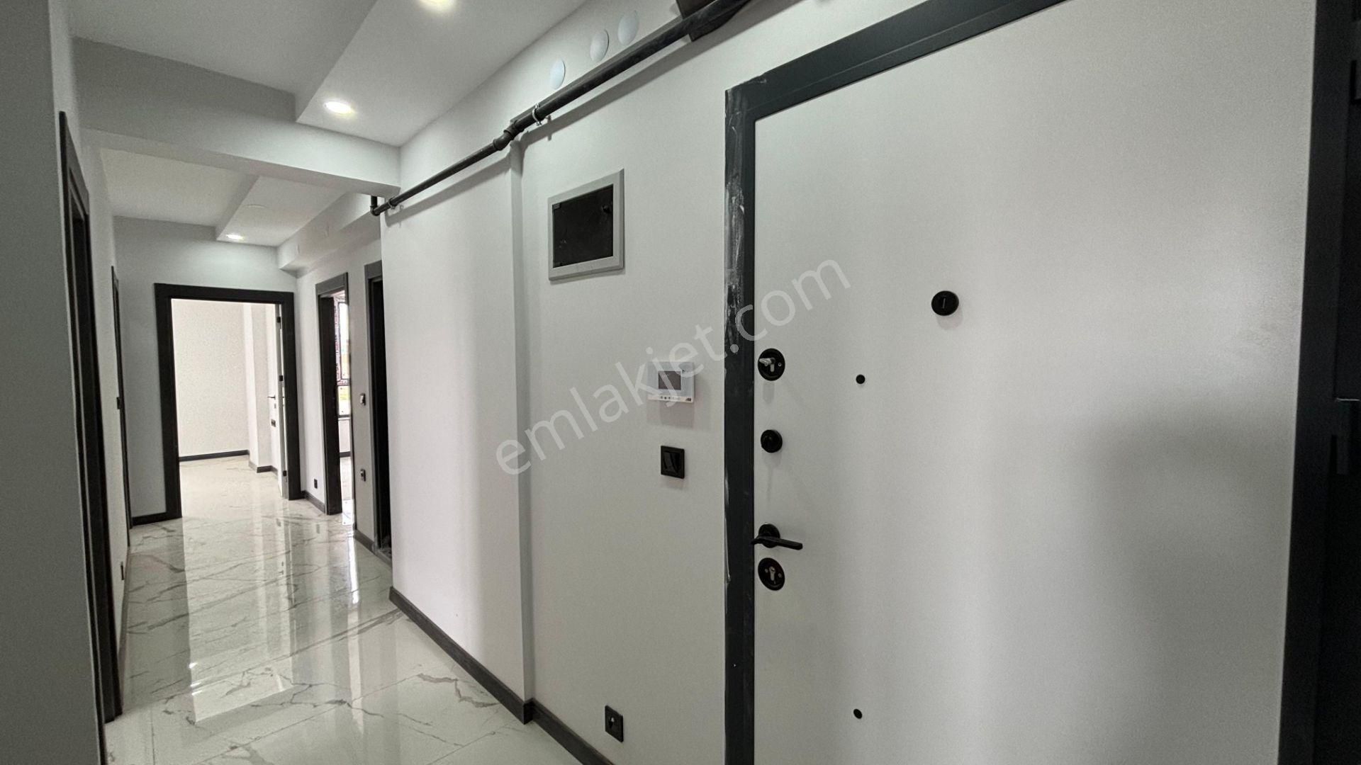 Recep Ümit Emlak'tan 71 Evler Mahallesinde Satılık Lüks 3+1 Fırsat Daire Nüt10 - Görsel 27