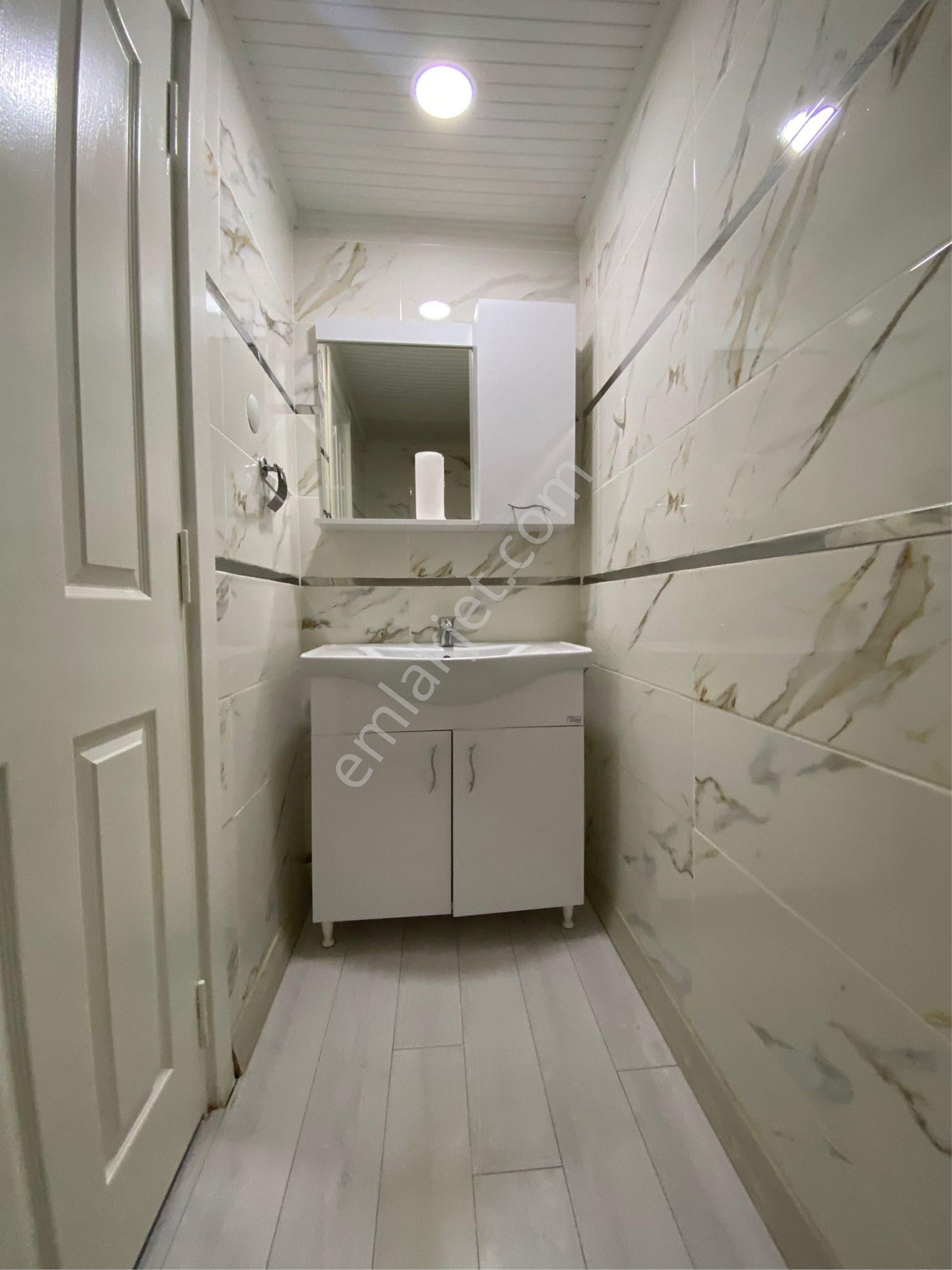 Güzelyalı Mh Bulvar Üzerinde Merkezi Konumda 3+1 Geniş Kiralık Daire - Görsel 22
