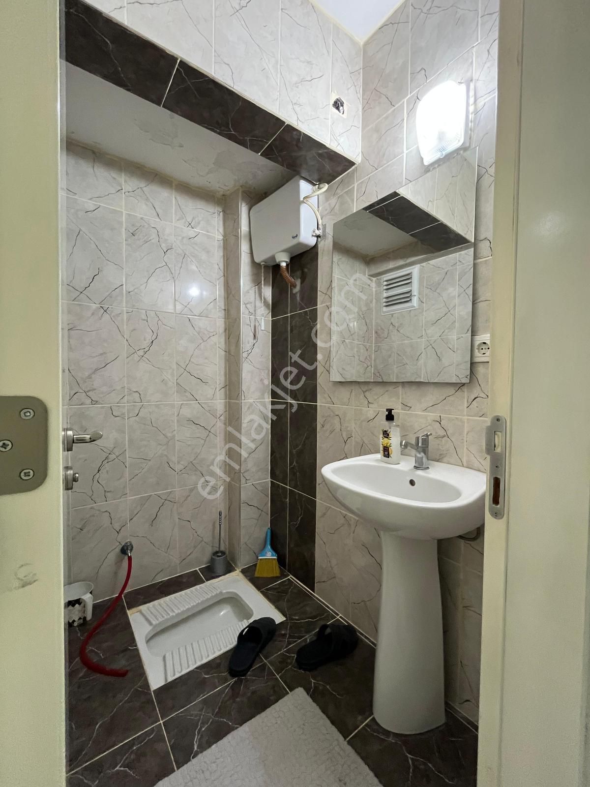 Ender Uysal Gayrimenkulden Değirmenönün De Satılık 2+1 Fırsat Daire.. - Görsel 14