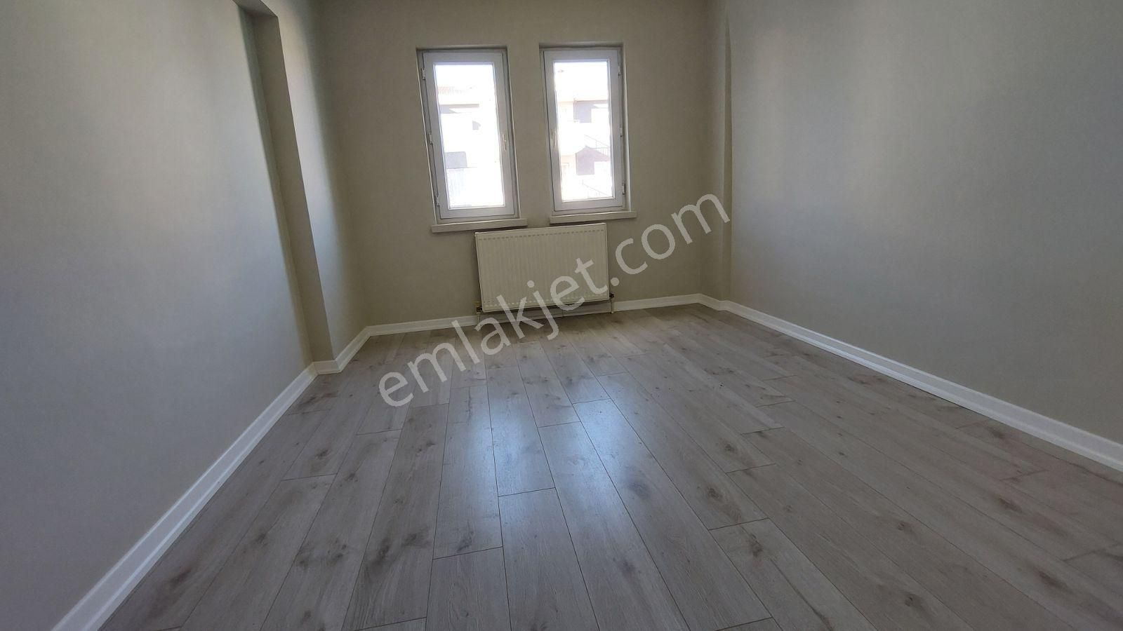 Elvan Mahallesinde 1544 Cadde Üzeri Ful+ful Yapılı 1.kat 3+1 Dai - Görsel 3