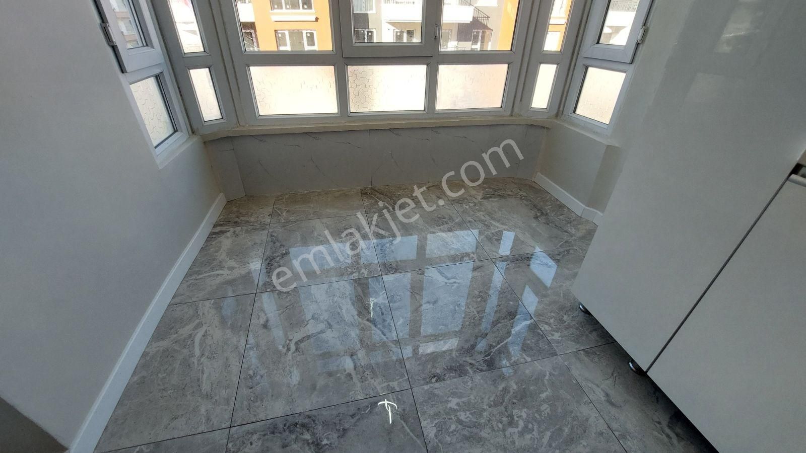 Elvan Mahallesinde 1544 Cadde Üzeri Ful+ful Yapılı 1.kat 3+1 Dai - Görsel 11