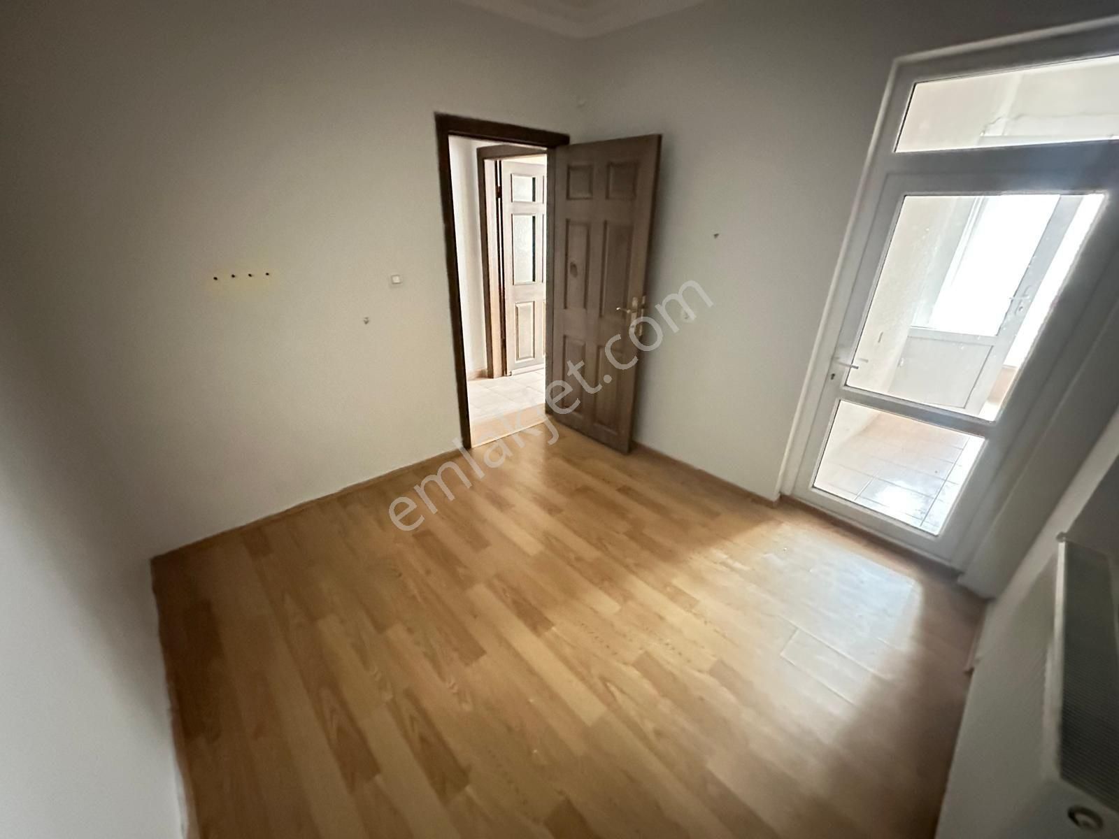 Akşemsettin Mh'de 2+1 90m² Asansörlü Bağımsız Ara Katta Yapılı Daire - Görsel 11