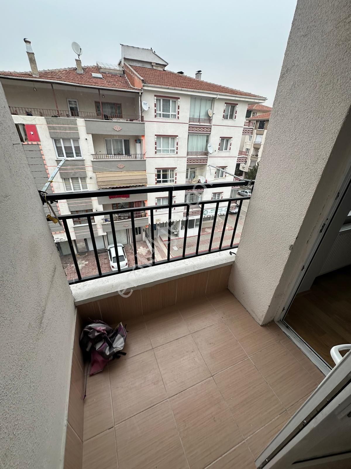 Akşemsettin Mh'de 2+1 90m² Asansörlü Bağımsız Ara Katta Yapılı Daire - Görsel 21