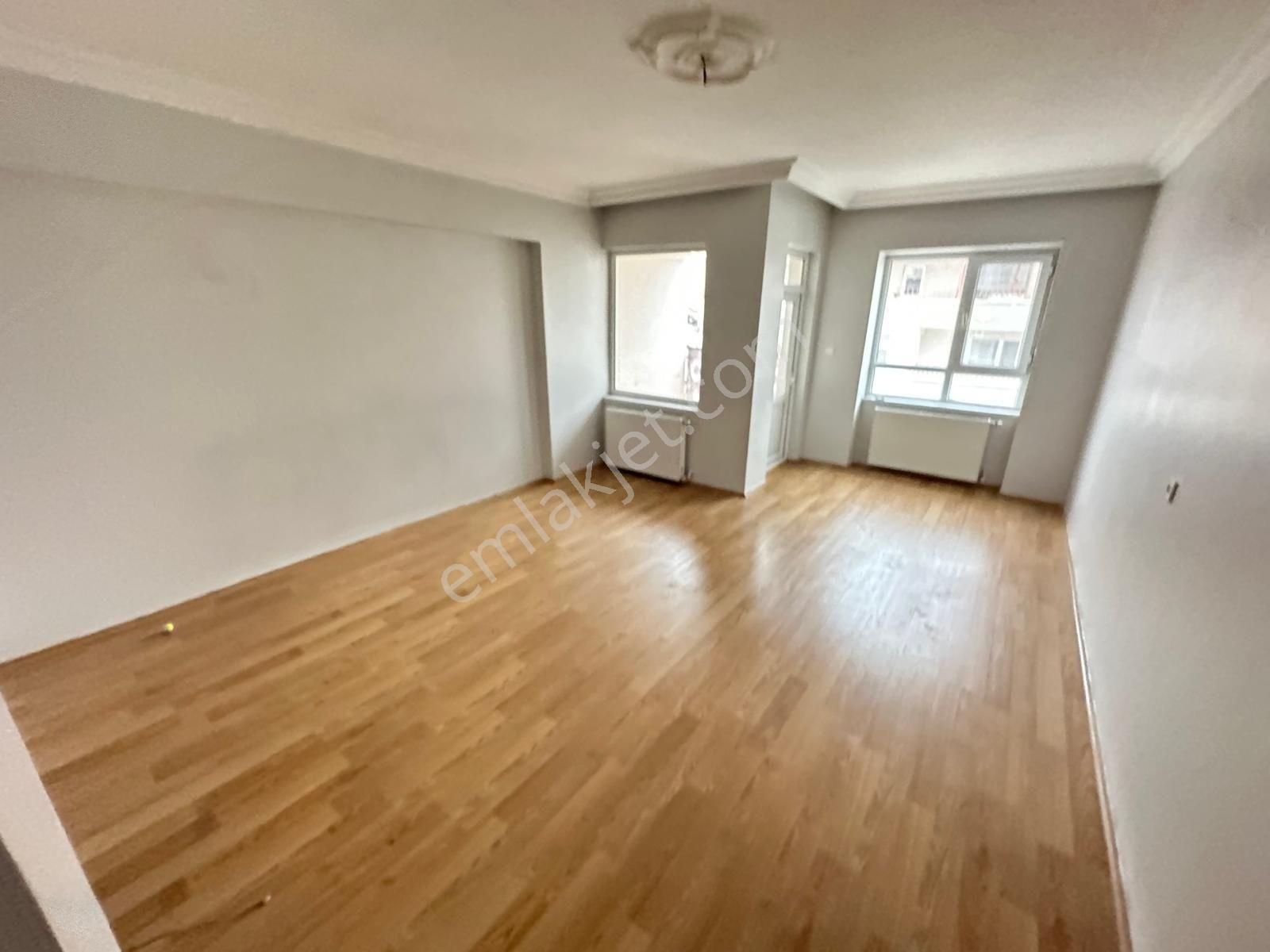 Akşemsettin Mh'de 2+1 90m² Asansörlü Bağımsız Ara Katta Yapılı Daire - Görsel 3
