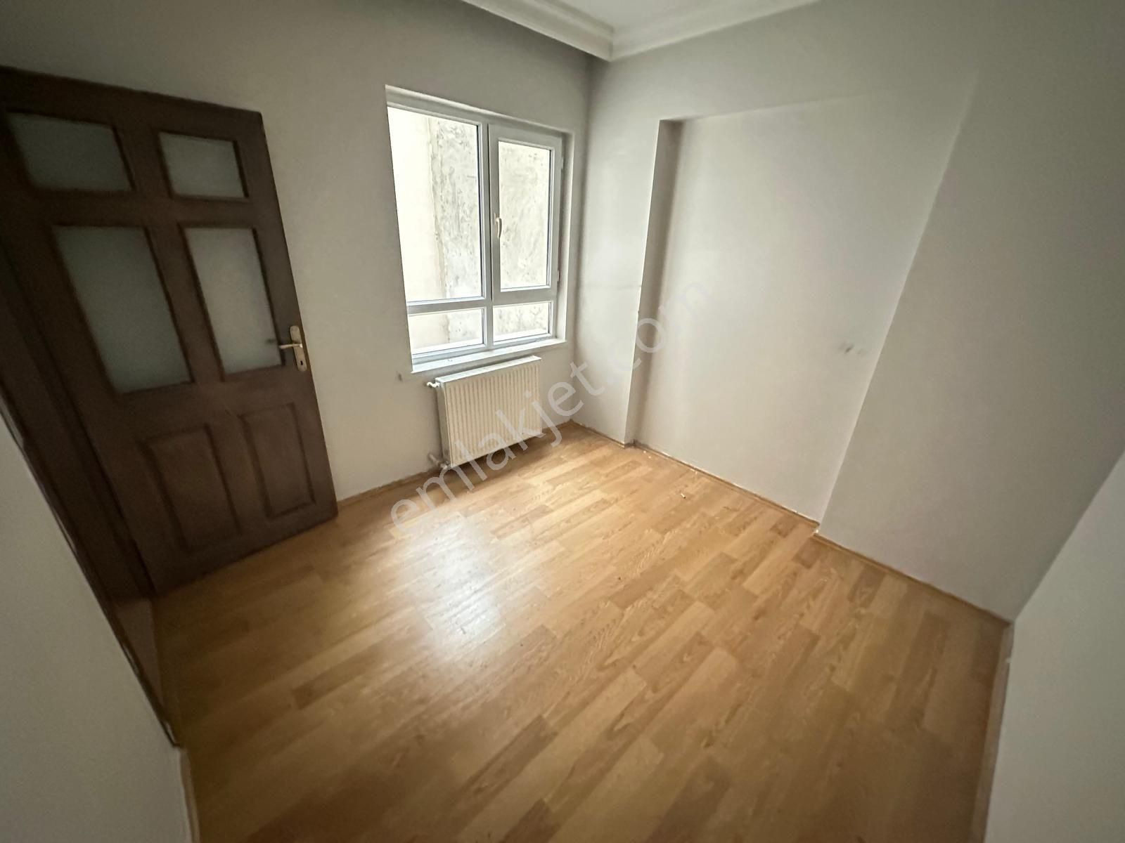 Akşemsettin Mh'de 2+1 90m² Asansörlü Bağımsız Ara Katta Yapılı Daire - Görsel 8