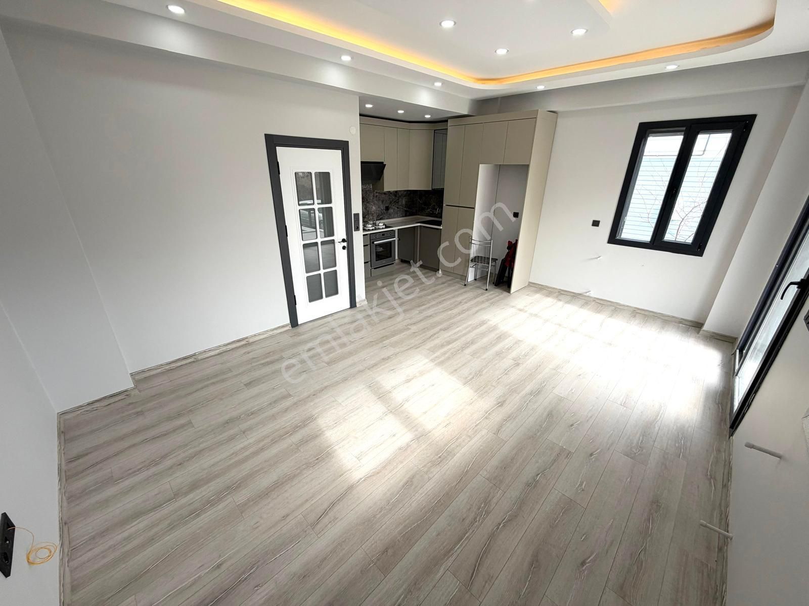 🏡 Referans'tan Akçay'da Kazdağı Manzaralı Ön Cephe Şık Tasarımlı + Daire - Görsel 30