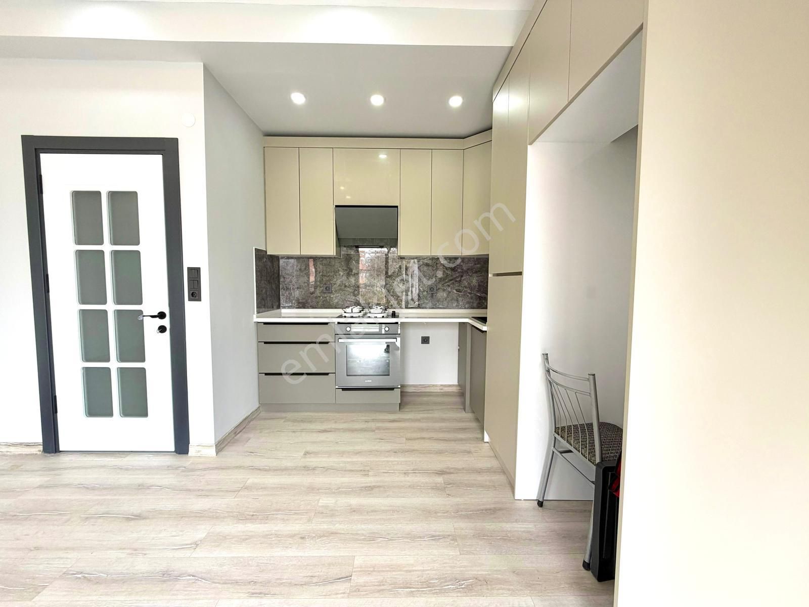 🏡 Referans'tan Akçay'da Kazdağı Manzaralı Ön Cephe Şık Tasarımlı + Daire - Görsel 12