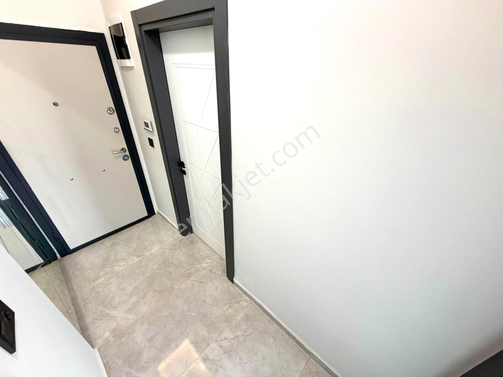 🏡 Referans'tan Akçay'da Kazdağı Manzaralı Ön Cephe Şık Tasarımlı + Daire - Görsel 26