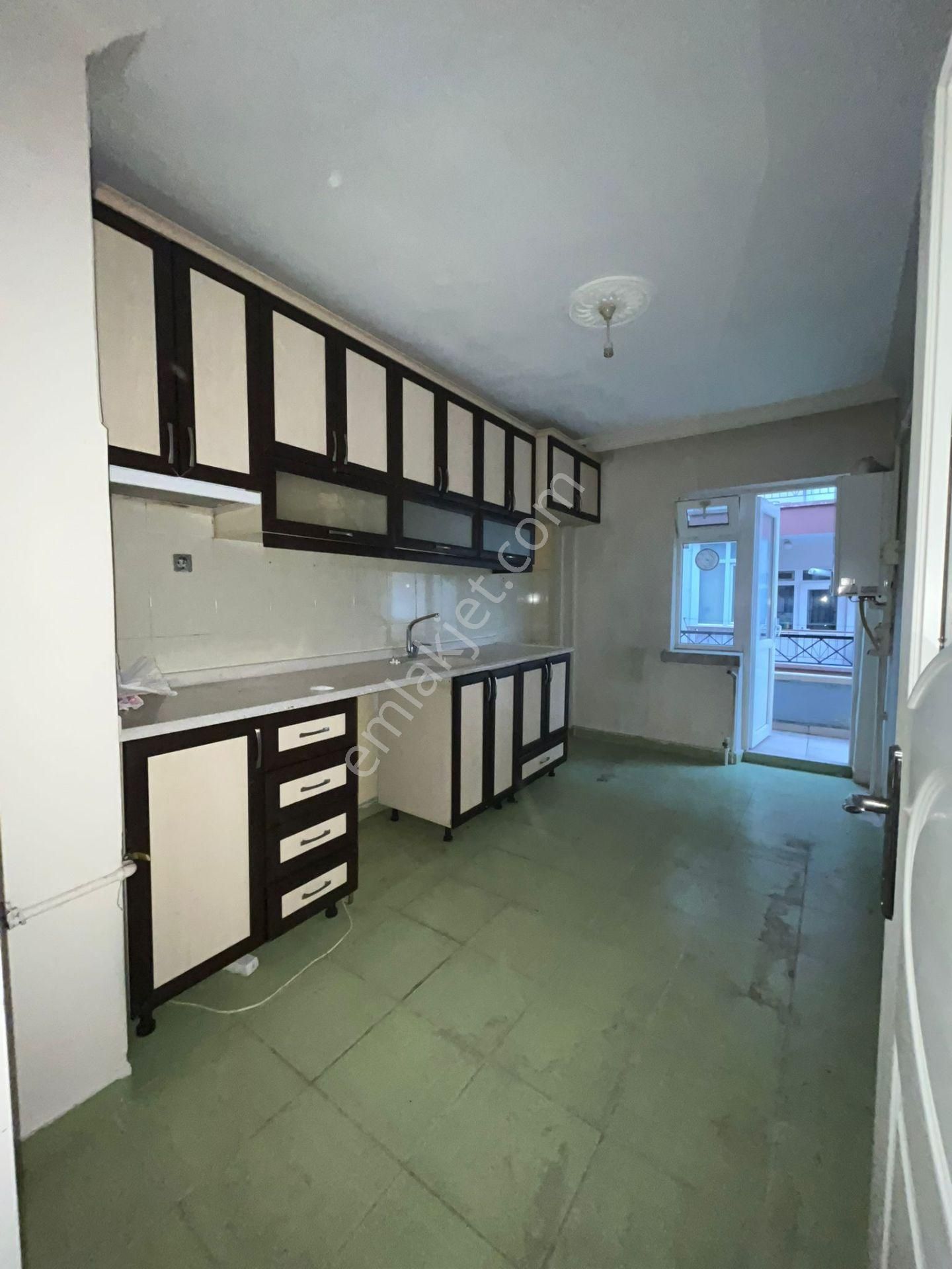 Mç Emlak'tan Akşemsettin Mahallesin'de 3+1 Satılık Daire