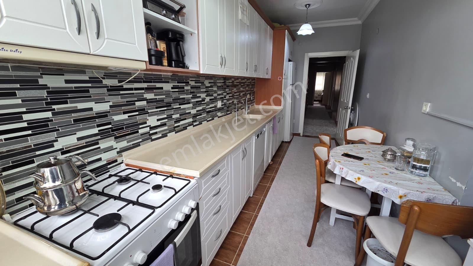 Denize Yakın Geniş Ailelere Uygun 4+2 285m2 Dubleks Daire - Görsel 9