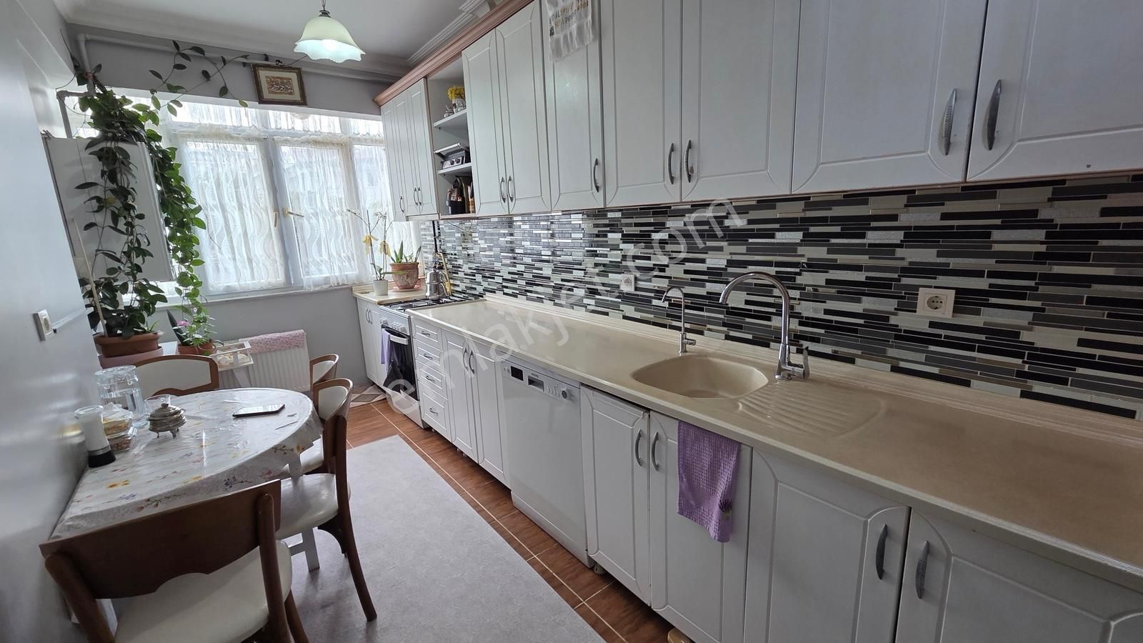 Denize Yakın Geniş Ailelere Uygun 4+2 285m2 Dubleks Daire - Görsel 2