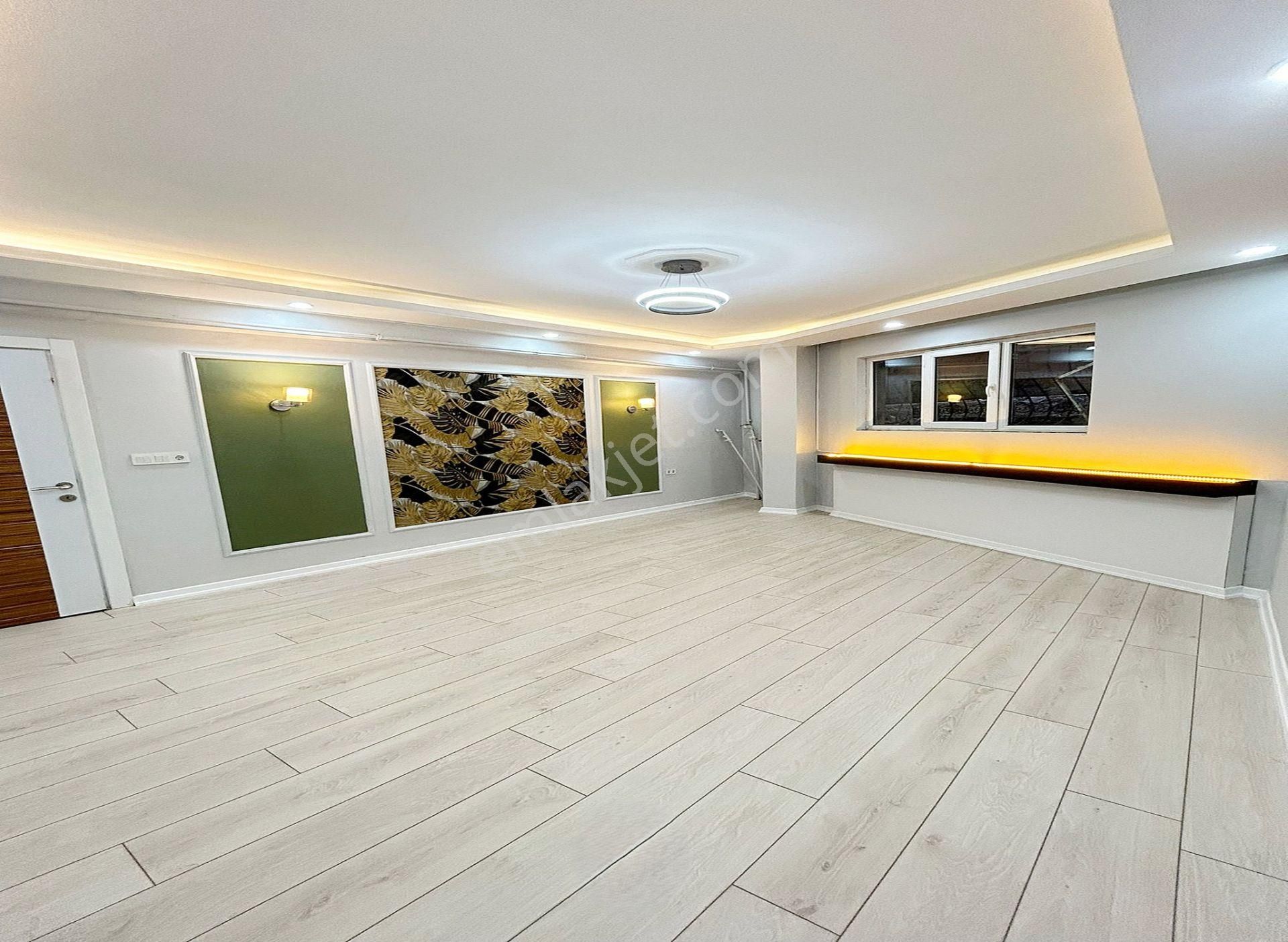 Sima Yapı'dan Caddeye 4 Dk 2+1 Bahçe Kullanımlı Fırsat Daire!