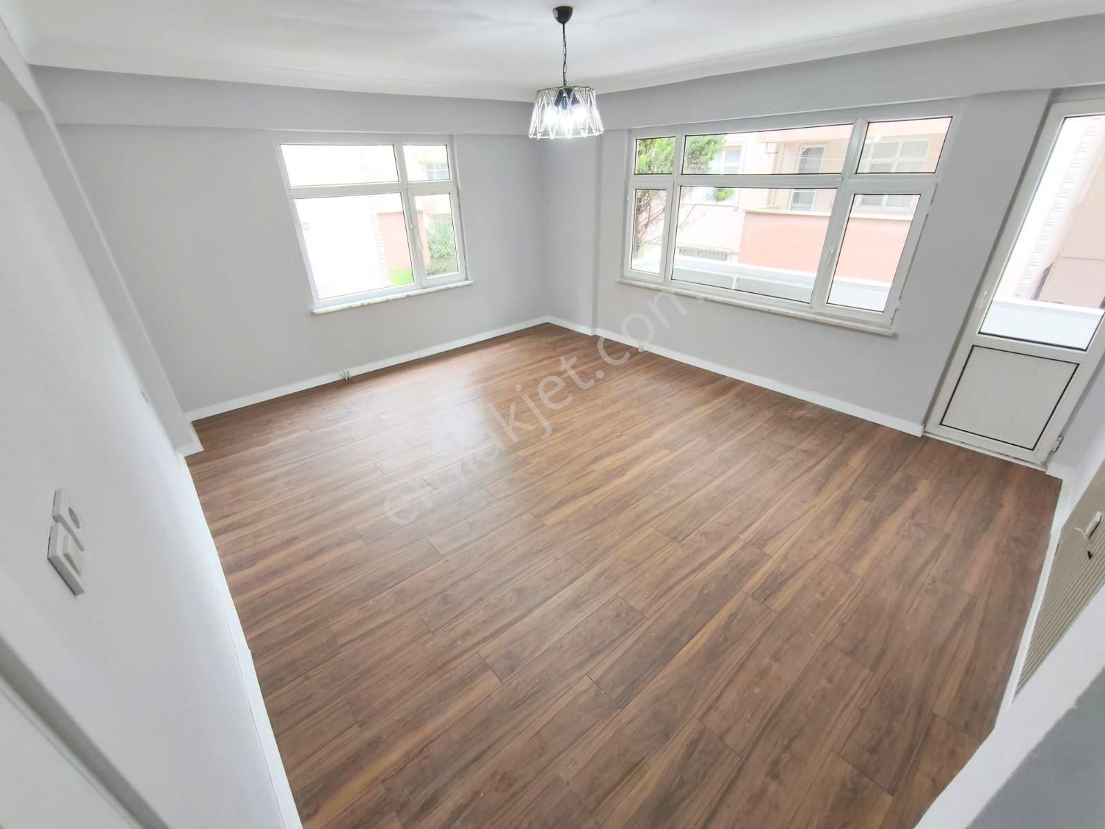 🟦🏡altınkum'da Arakat Çift Balkonlu Çift Wcli Şık Tasarımlı 2+1 Daire - Görsel 9