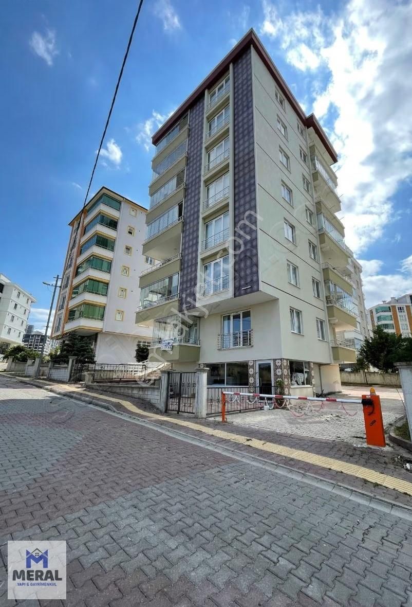 Meral Yapı Gayrımenkul'den Mevlana Mh Satılık 3+1 Daire