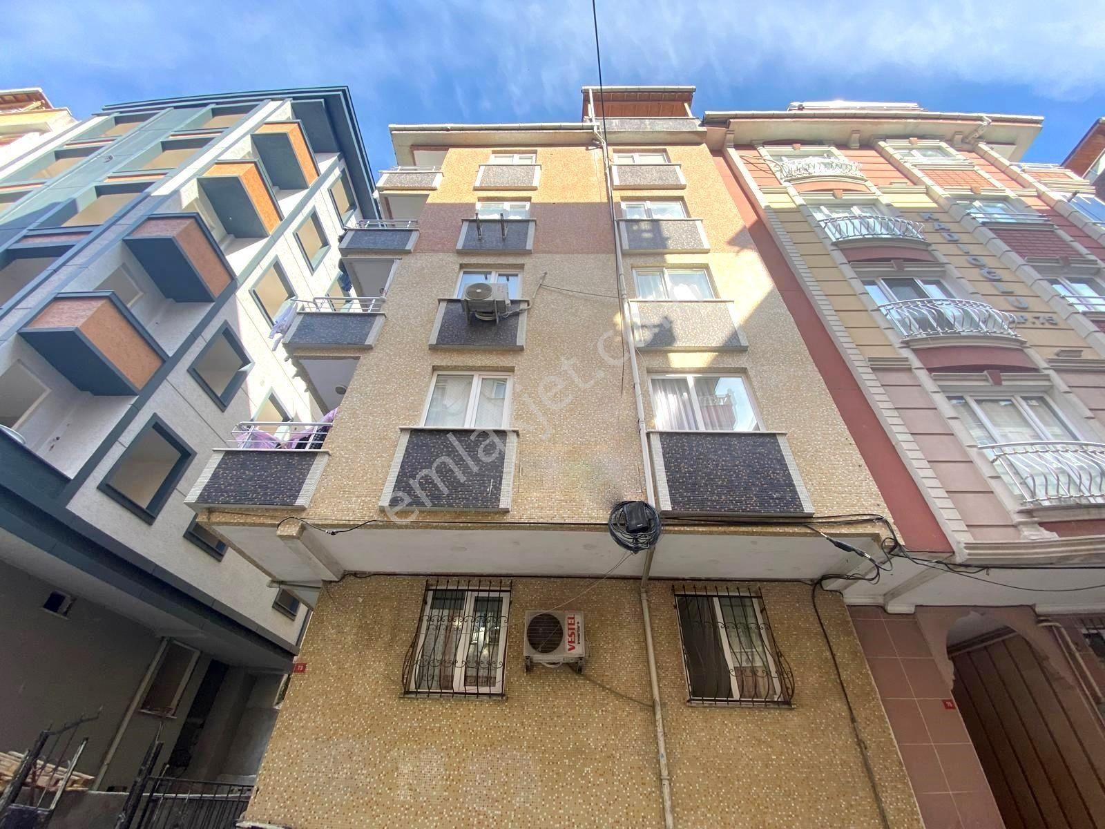 Fatih Emlak Tan 2+1 Amarikan Mutfaklı Yuksek Giriş Balkonlu