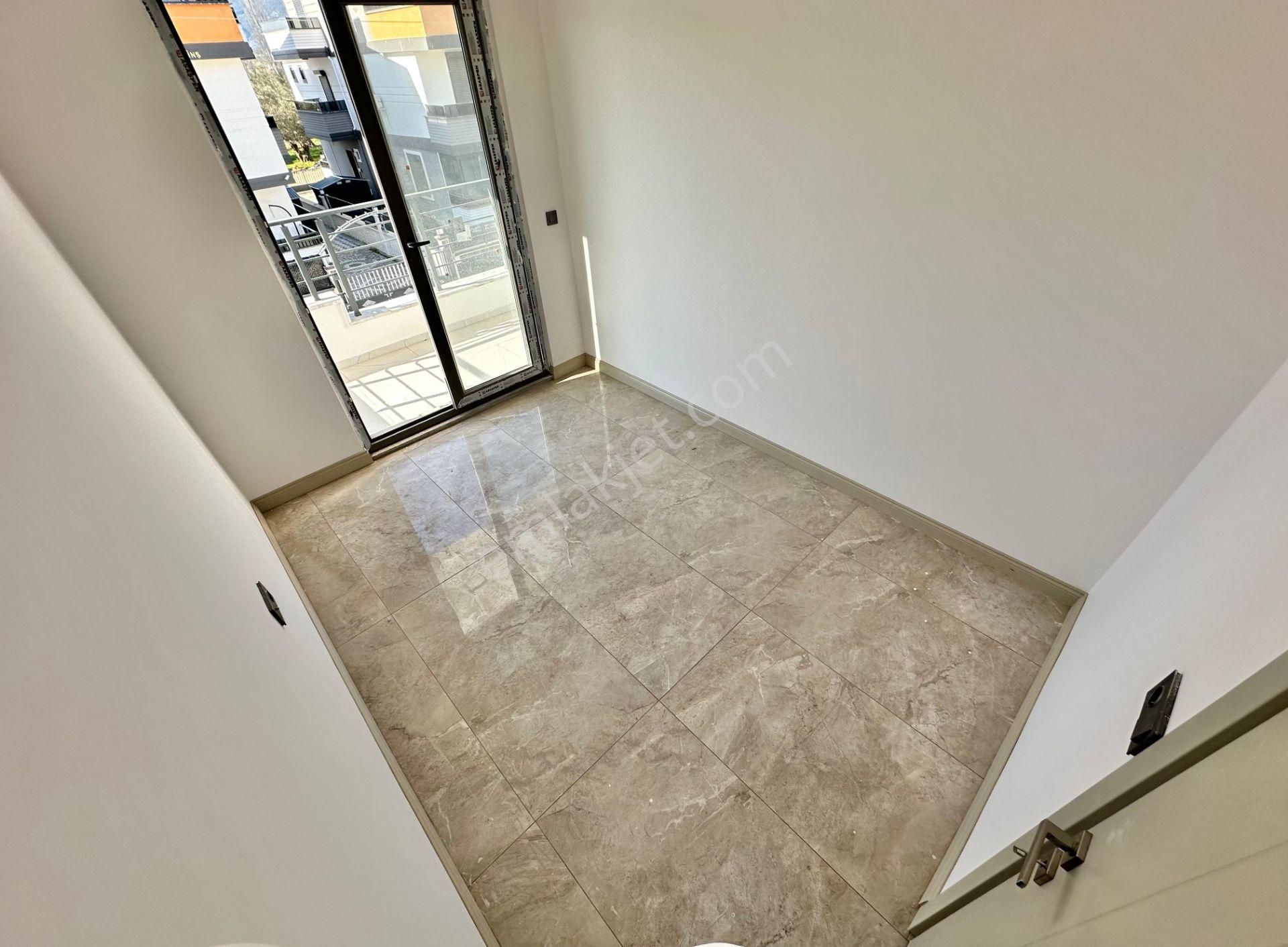 ꧁ay Emlaktan꧂zeytinli'de Kazdağı Manzaralı Arakat Ön Cephe Geniş Balkonlu Satılık 2+1 Lüks Daire - Görsel 20