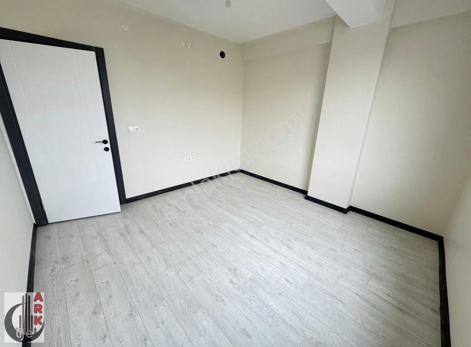 Ark Life'dan Çamlıca Mah.birlik Caddesi Yakını 66m² 2+0 Daire - Görsel 12