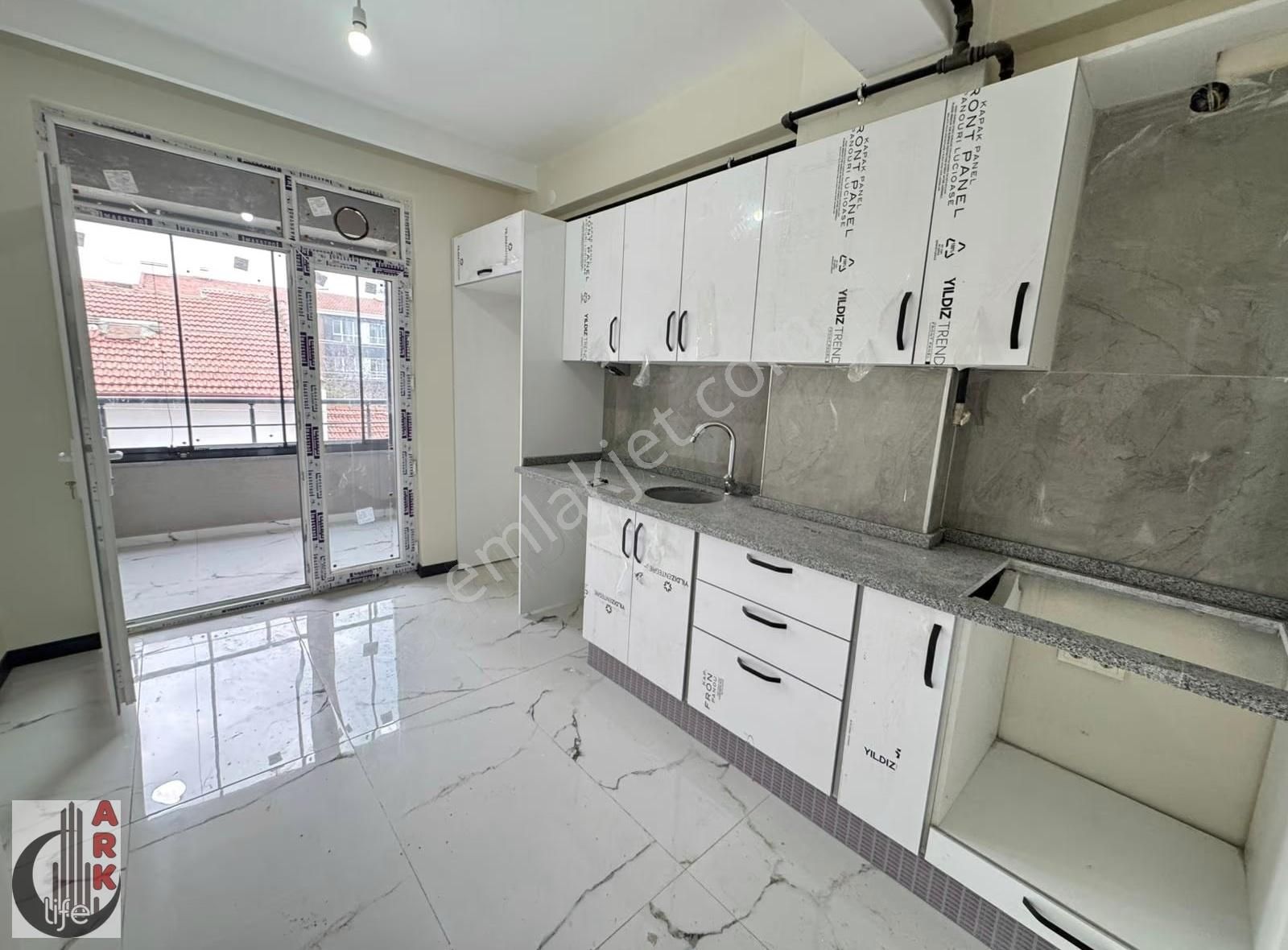 Ark Life'dan Çamlıca Mah.birlik Caddesi Yakını 66m² 2+0 Daire - Görsel 16
