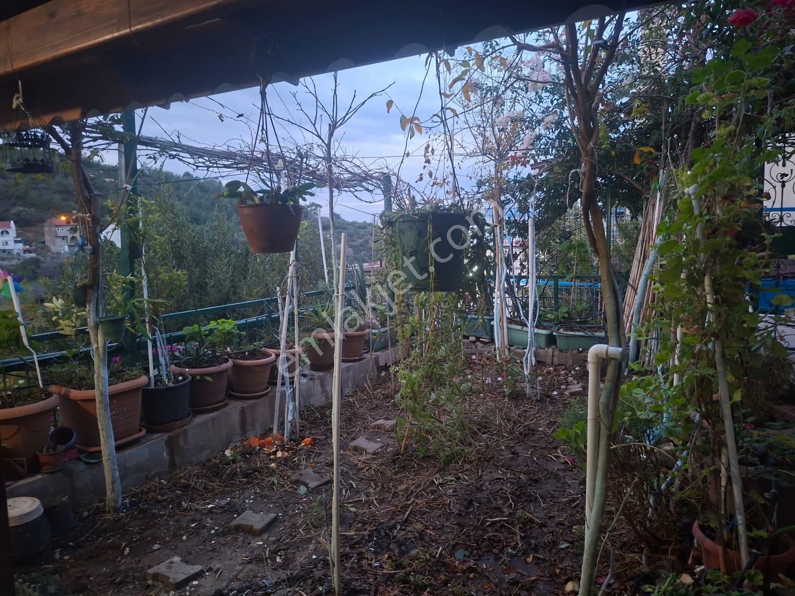 Foça Cumhuriyet Mahallesinde Site İçerisinde 2+1 Satılık Villa - Görsel 24