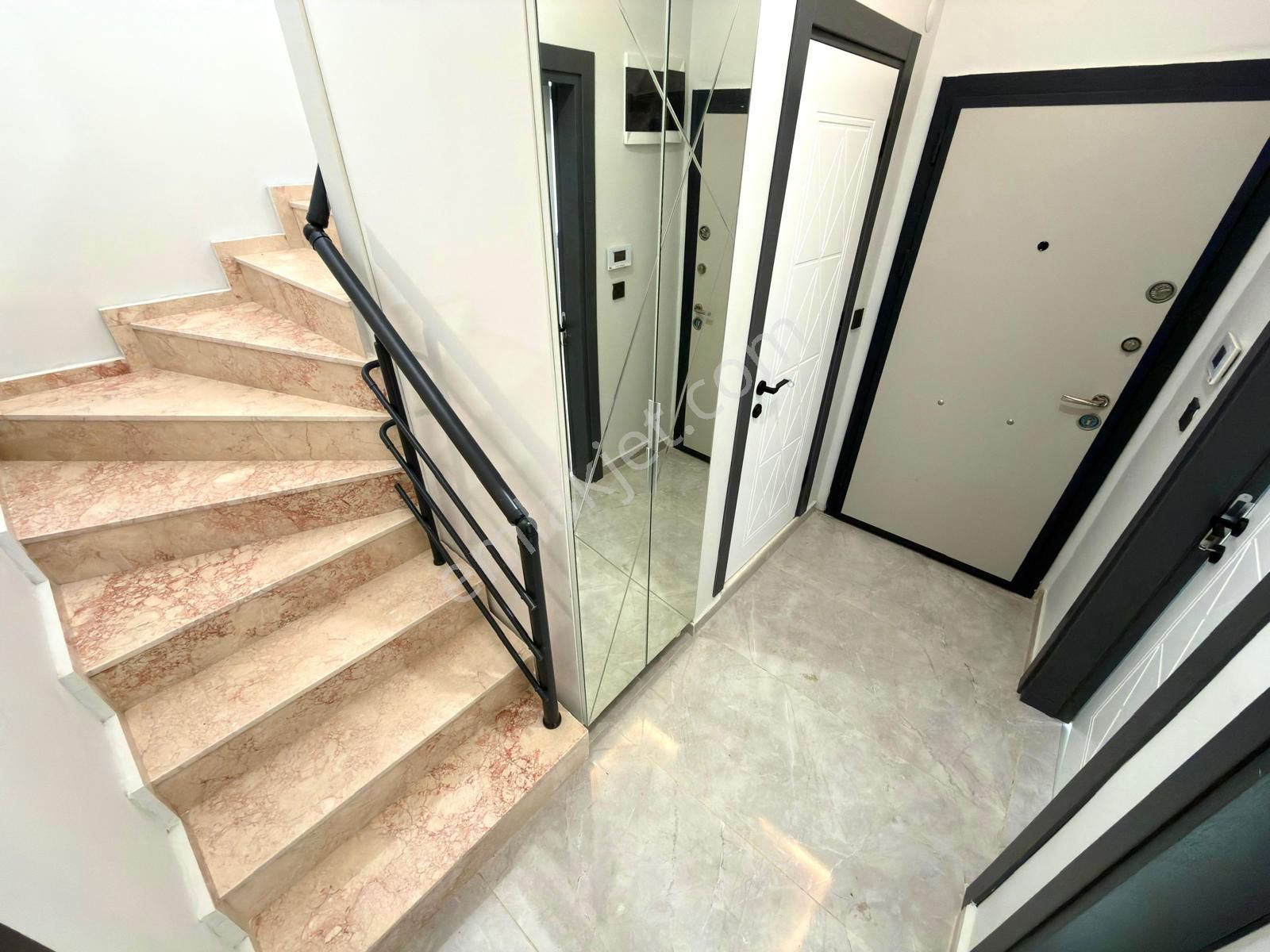 🏡 Referans'tan Akçay'da Kazdağı Manzarılı Geniş Teraslı 2+1 Dubleks - Görsel 15